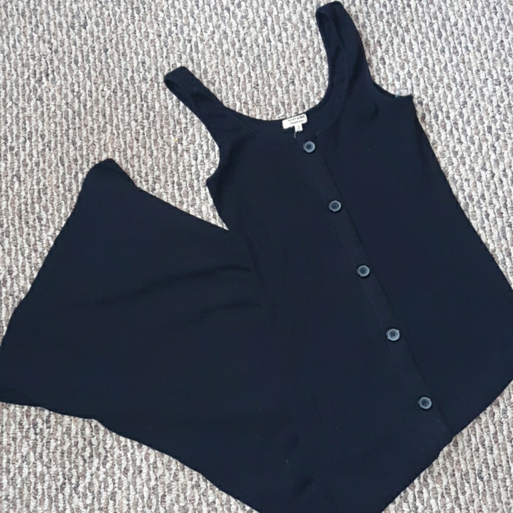 Black Form Fitting Maxi